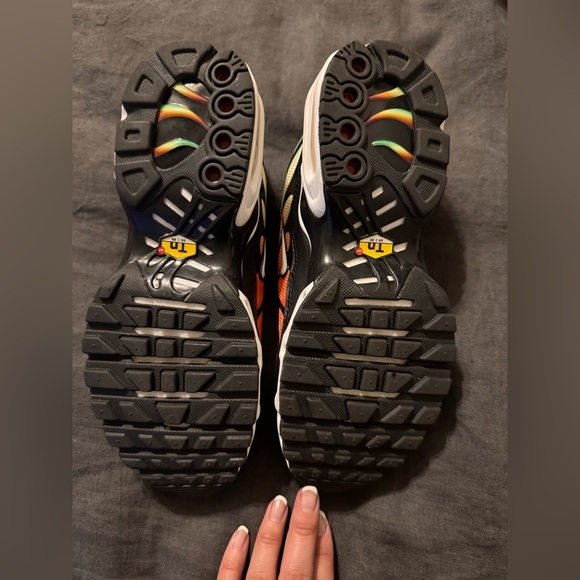 NIKE AIRMAX PLUS W7 - Picture 3 of 7